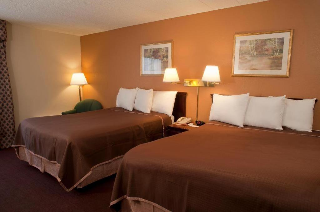 Howard Johnson By Wyndham Bartonsville/poconos Area