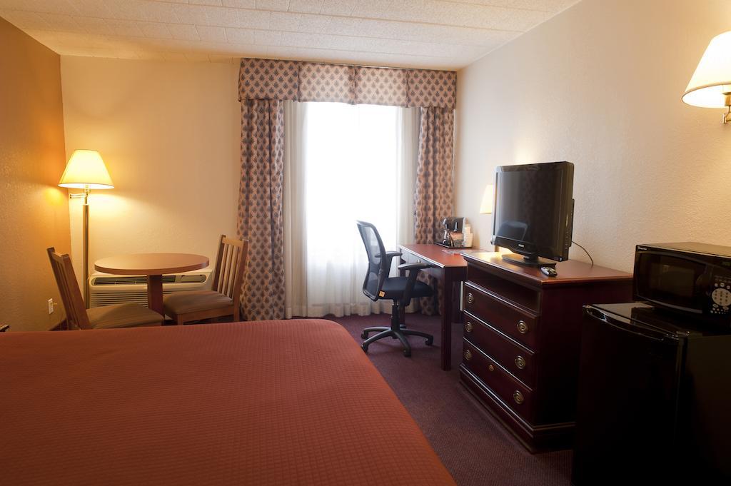 Howard Johnson By Wyndham Bartonsville/poconos Area Hotel Bartonsville