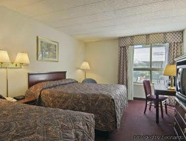 Hotel Howard Johnson By Wyndham Bartonsville/poconos Area Bartonsville